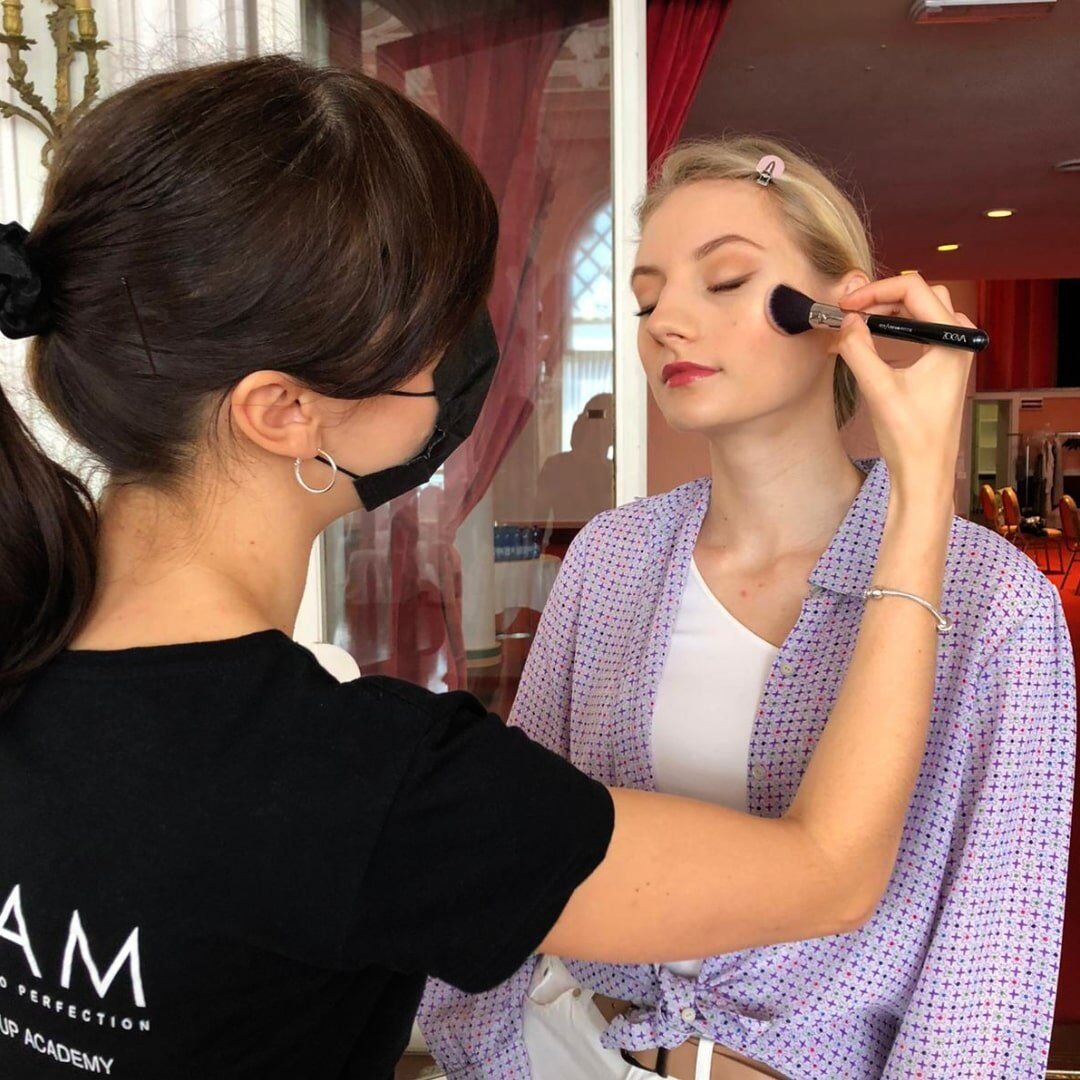 Accademia di Trucco 7 Corsi di Trucco professionale in Italia by Crisam Make-up Academy a Verona, Italia