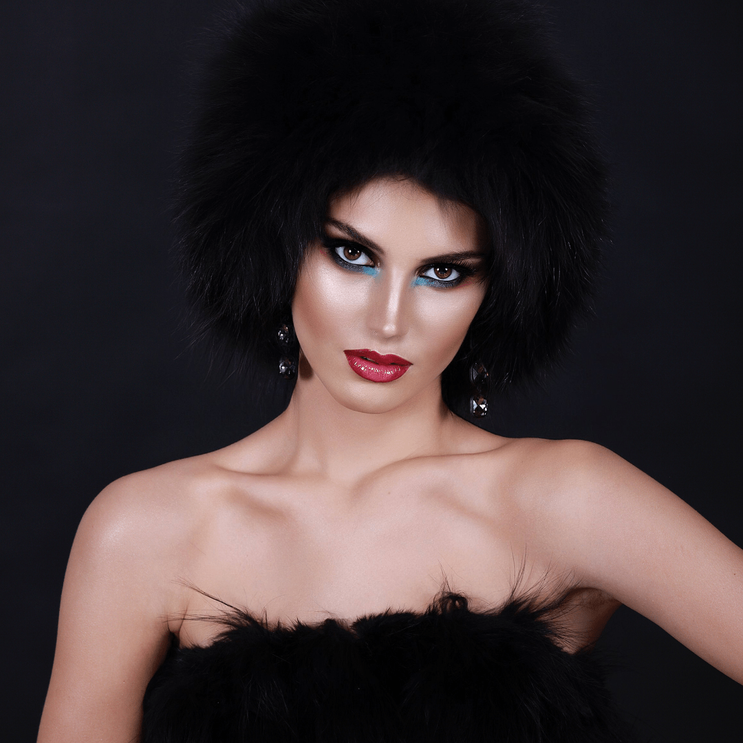 Makeup and Hairstyling Services 2 Samantha Peluso: Crafting Beauty Masterpieces in Venice and Verona Let Samantha Peluso craft your next beauty masterpiece, with her exceptional makeup and hairstyling services in Venice and Verona. With a stroke of her brush, Samantha transforms the ordinary into the extraordinary, ensuring you are the canvas of perfection.